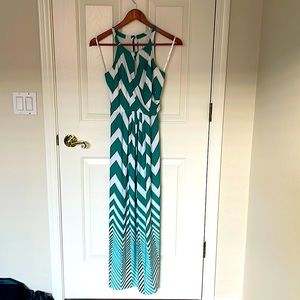 Size 4, white and emerald Enfocus Studio maxi dress